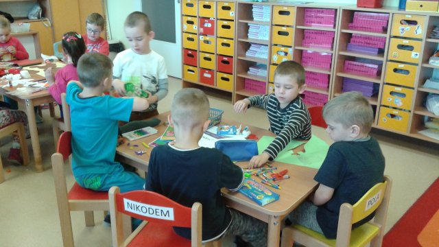 grupa iv - przygotowanie prac  na konkurs plastyczny mj przyjaciel-pluszowy mi 11